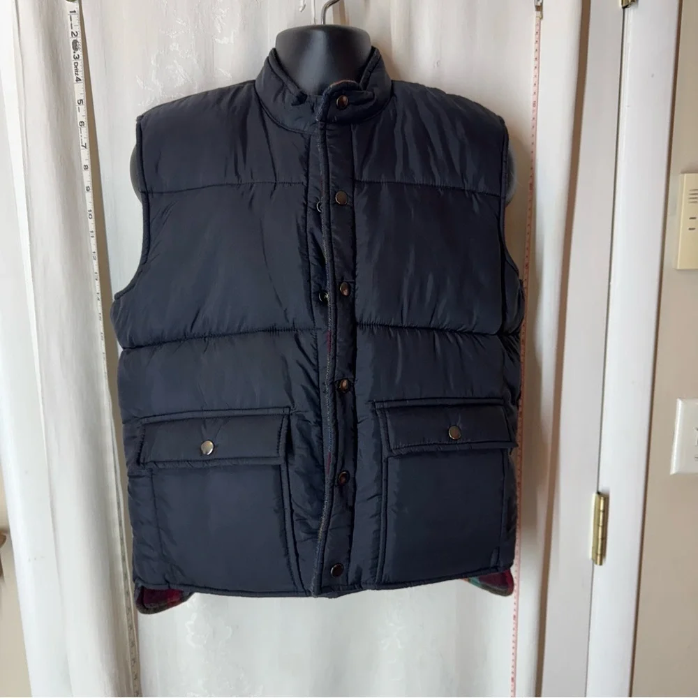 Vintage Men's Arrow Reversible Puffer Vest - Picture 2 of 6